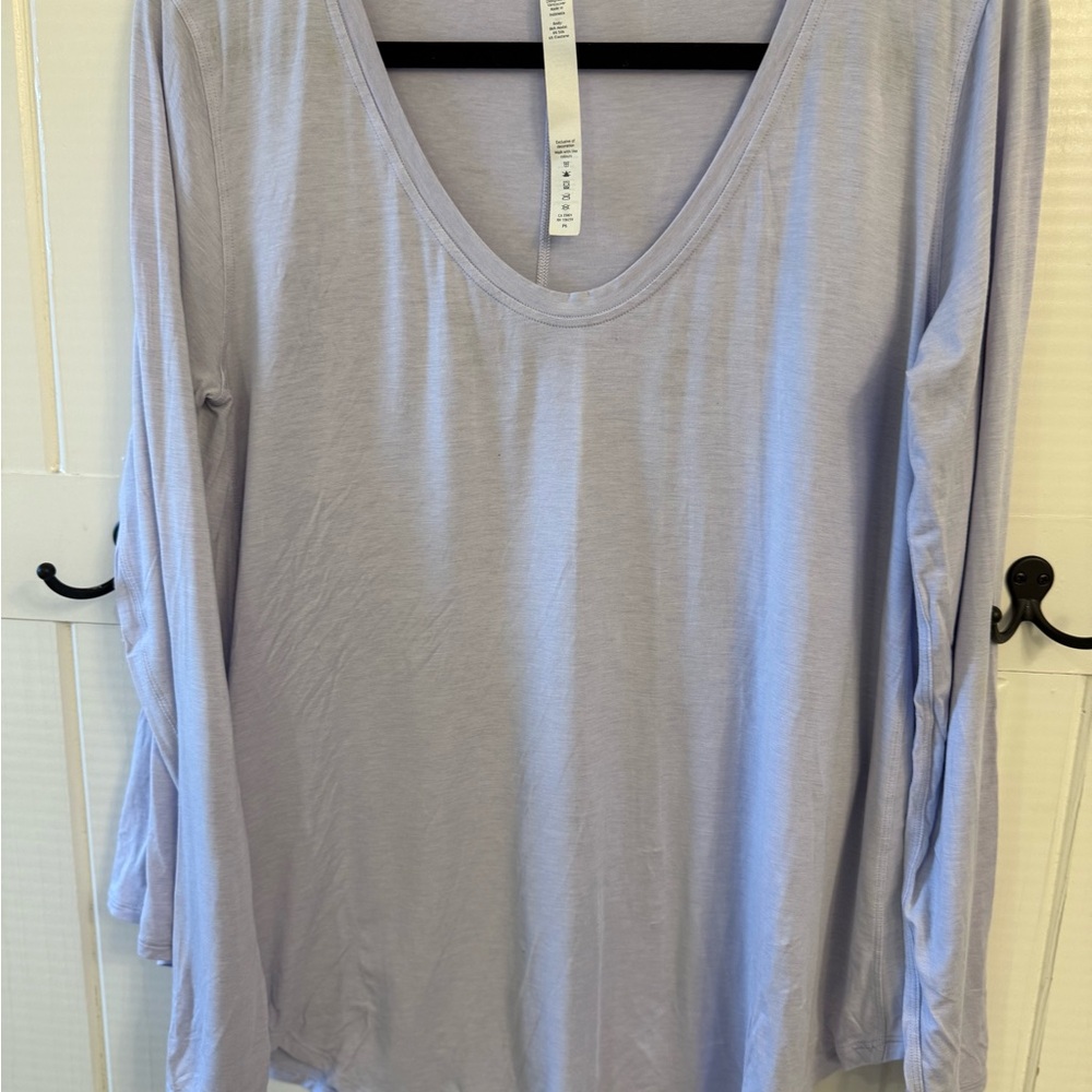 lululemon athletica Lavender Long Sleeve Top